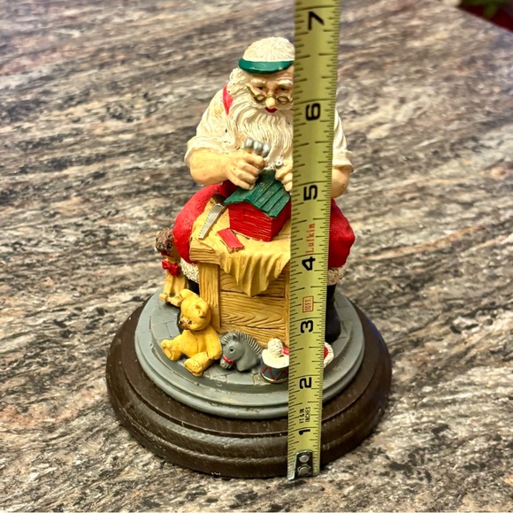 Santa Claus Workshop Toy Maker Doll Statue Figurine On Wooden Base 6”tall5”wide - Picture 8 of 9